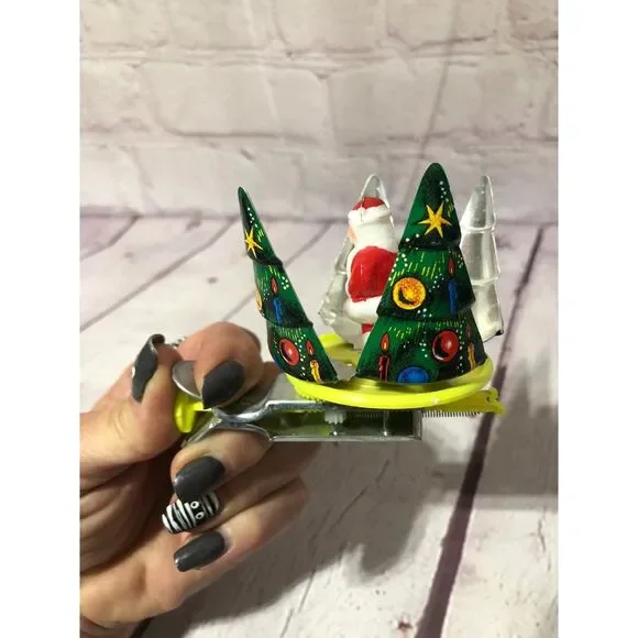 4 1/2 x 3 1/2 vintage Christmas fidget spinner collectors S1 - Picture 2 of 7